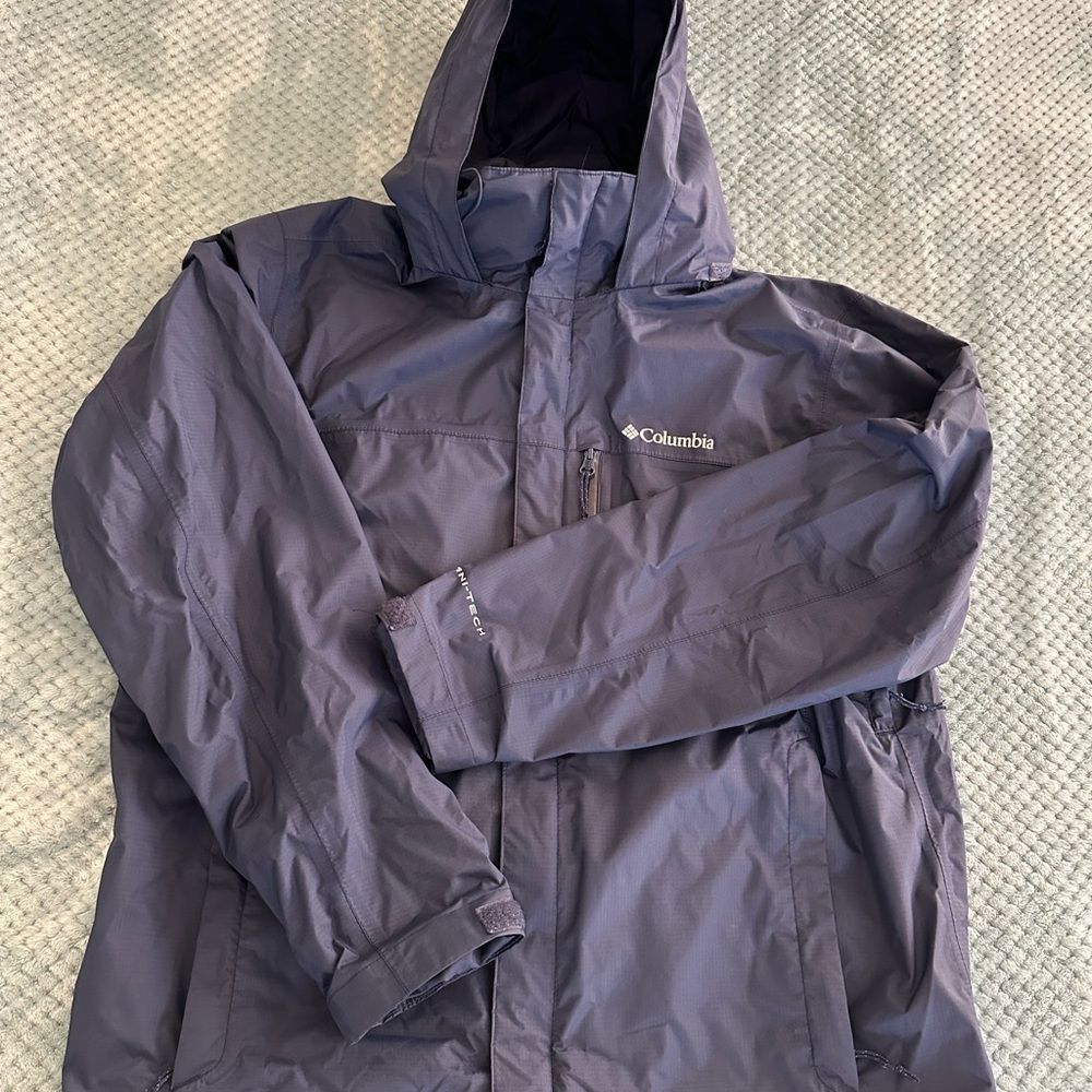 Columbia Navy Blue Mesh-Lined Jacket